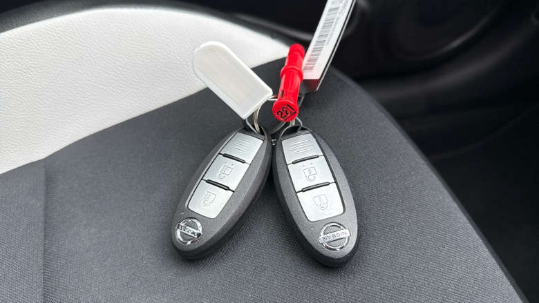 Nissan Juke 1.0 DiG-T 114 Tekna+ 5dr Petrol Hatchback